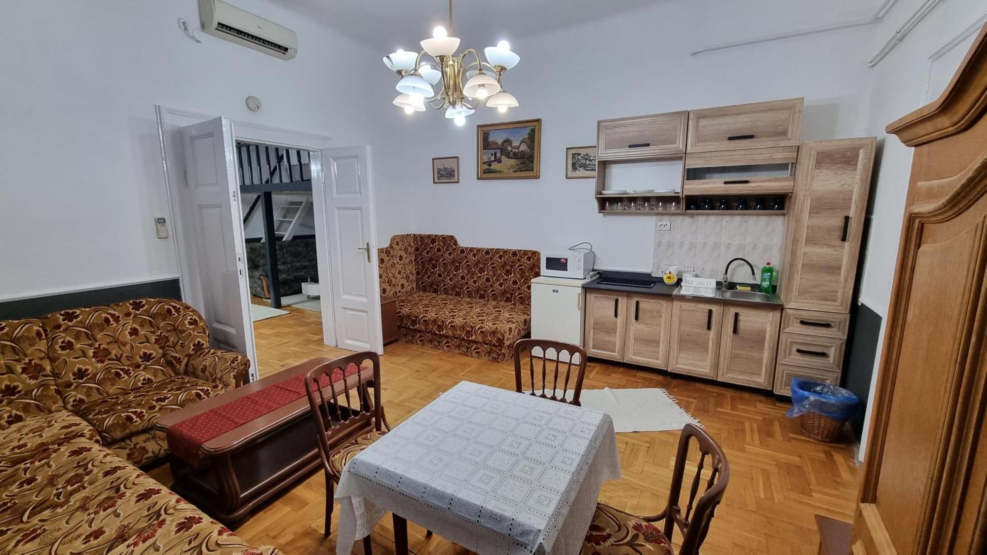 Centrum Panzio Debrecen Dış mekan fotoğraf